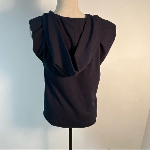Sundays Women’s Sleeveless Top Hooded Navy Size 2 New - Picture 4 of 10